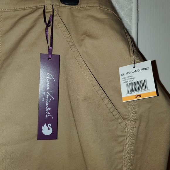 24 Gloria Vanderbilt khaki beige tan shorts NWT - Picture 4 of 8